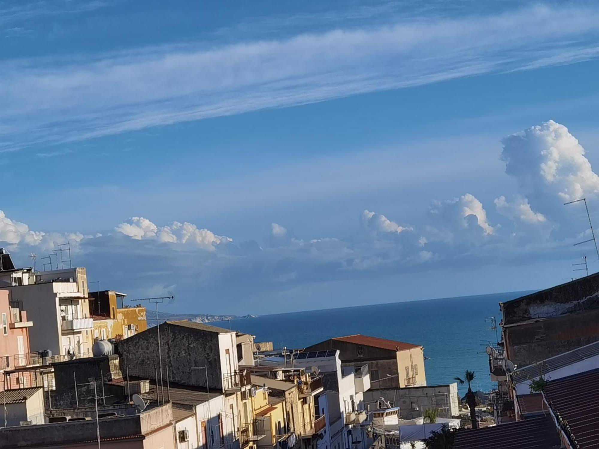 La Casa Di Ariel Apartment Porto Empedocle Ngoại thất bức ảnh