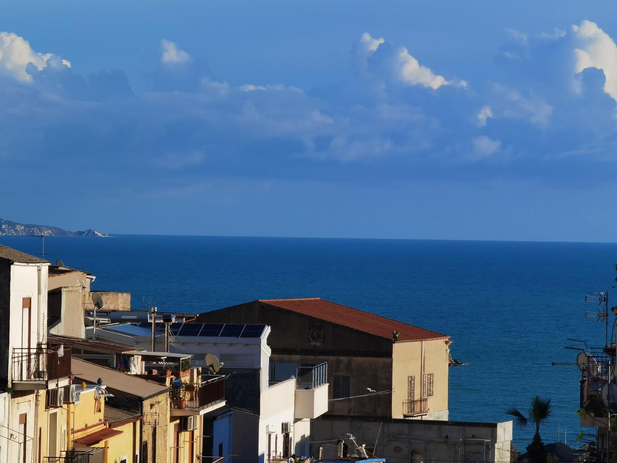 La Casa Di Ariel Apartment Porto Empedocle Ngoại thất bức ảnh